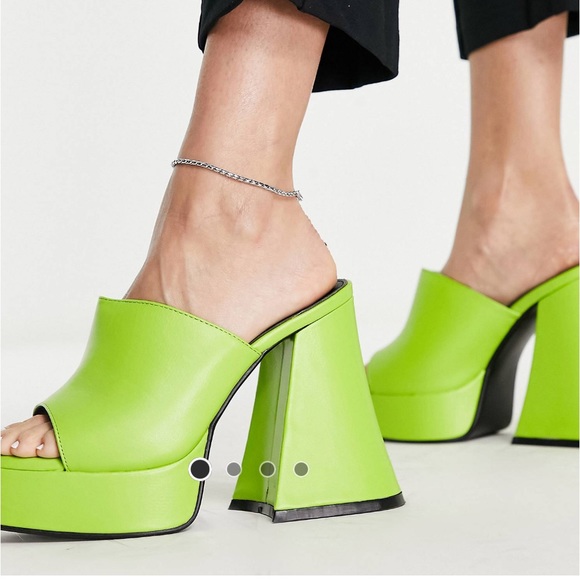 ASOS Platforms - Picture 2 of 5